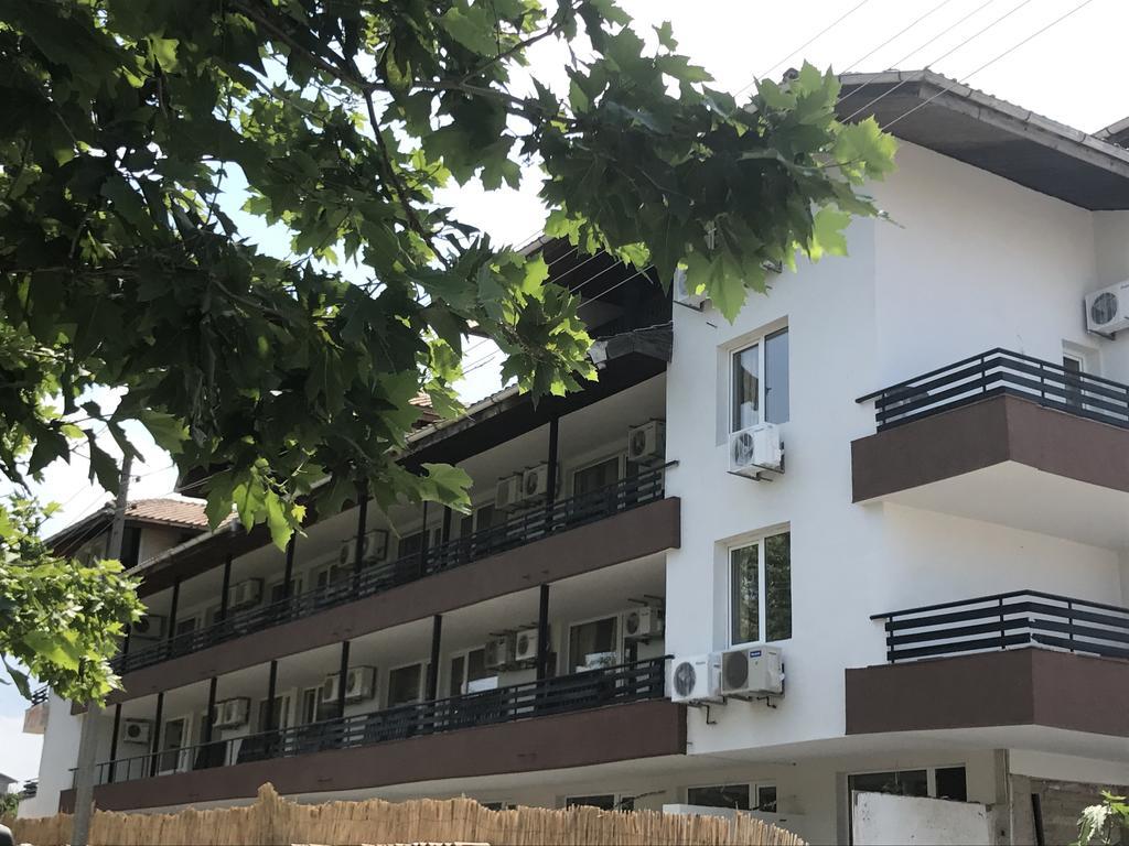 Hotel تشيرنوموريتس المظهر الخارجي الصورة