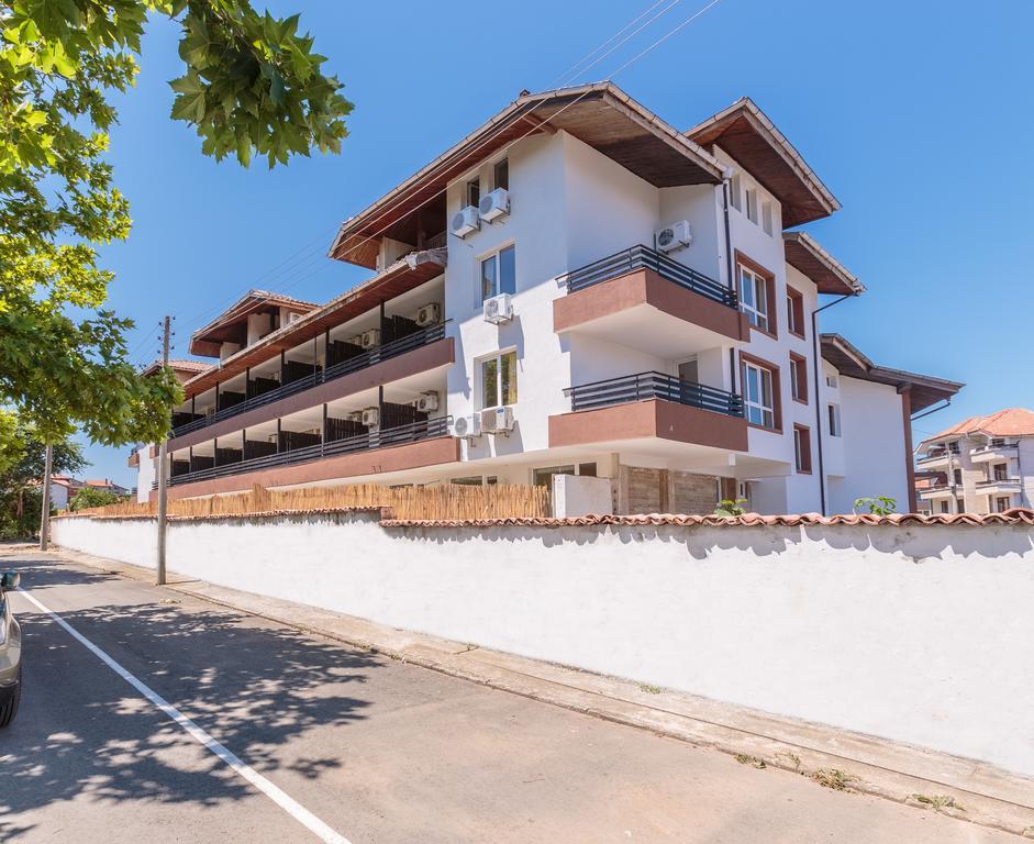 Hotel تشيرنوموريتس المظهر الخارجي الصورة
